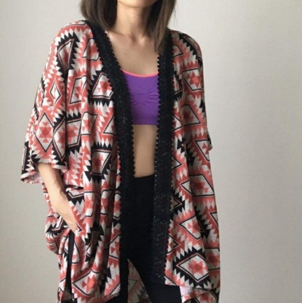 Tribal Kimono - Picture 5 of 5